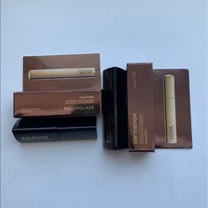 2X Hourglass Caution Extreme Lash Mascar